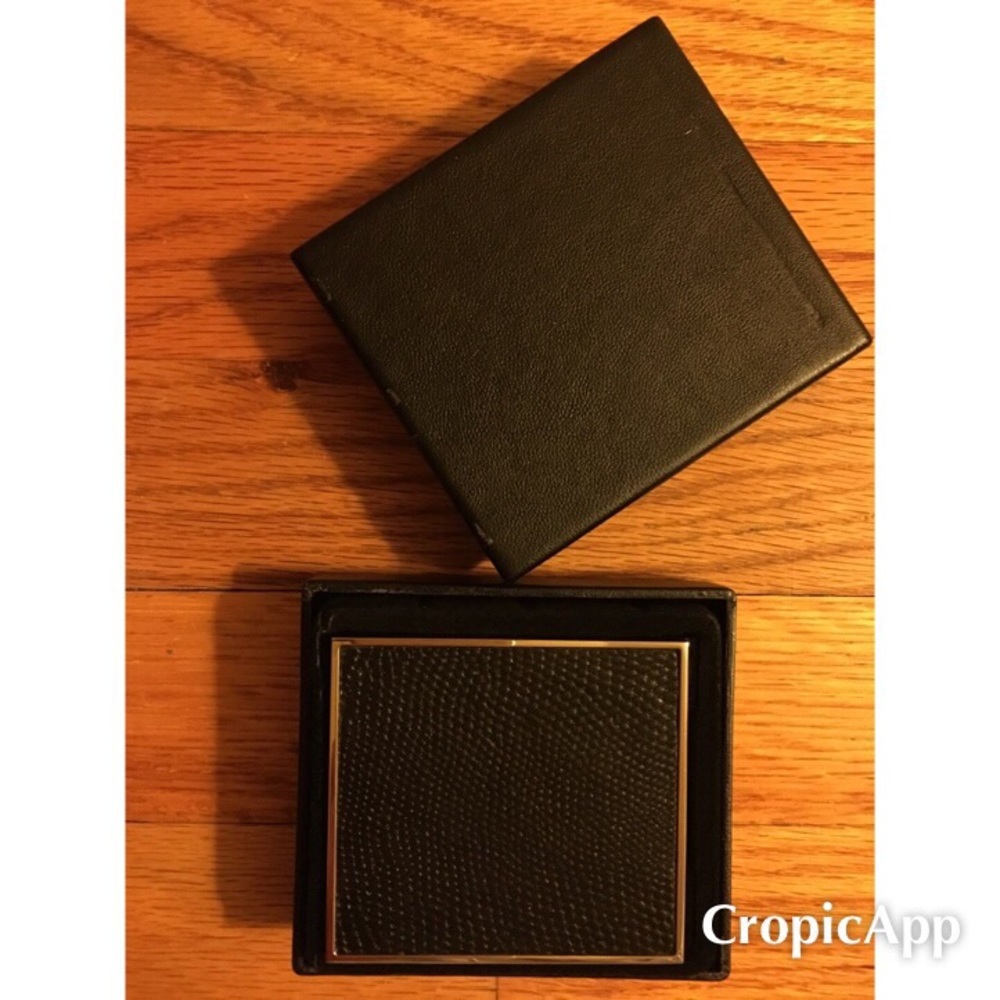 Papyrus Black Clock . - Picture 3 of 4